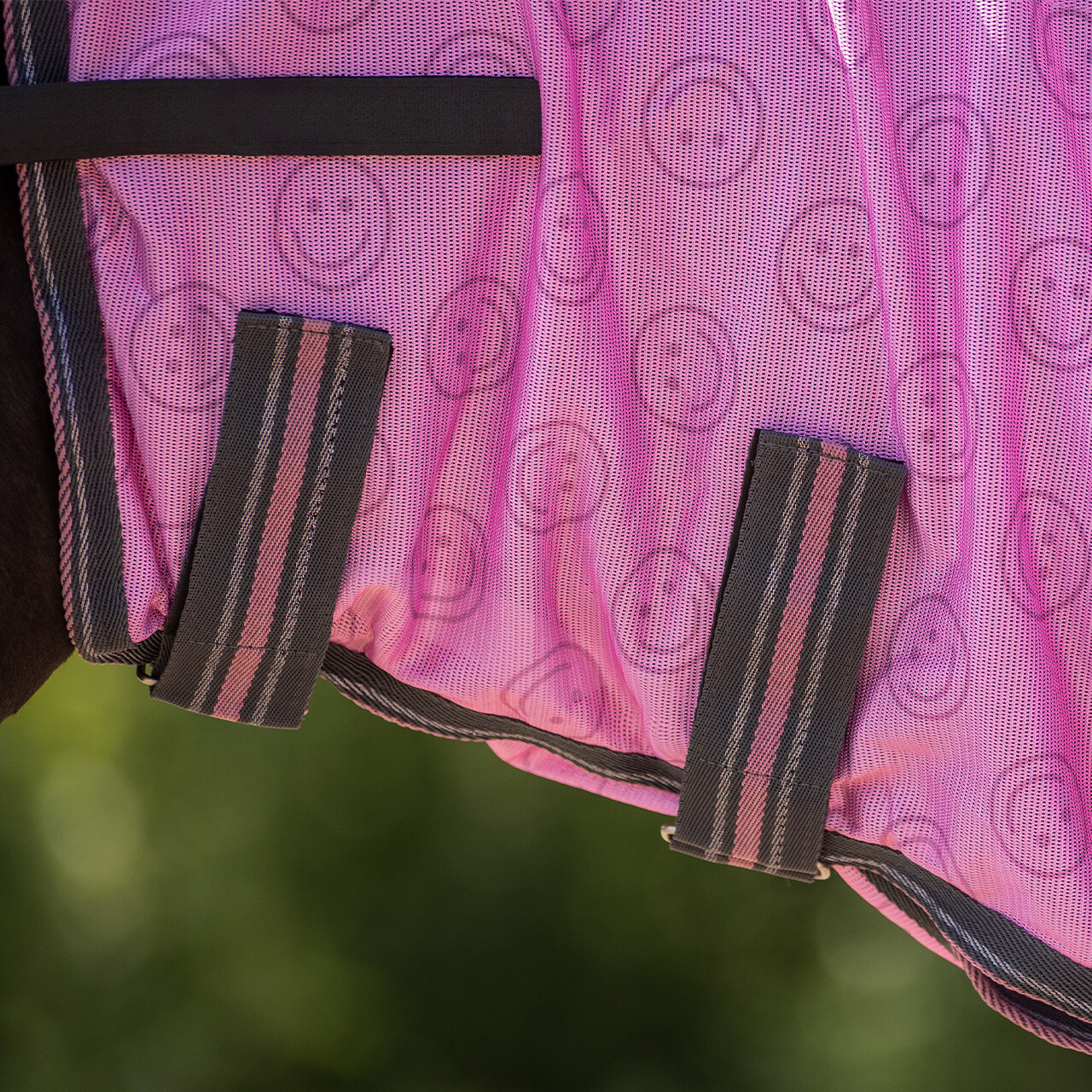 QHP Vliegendeken Collection met Hals & Masker - Cheery Pink