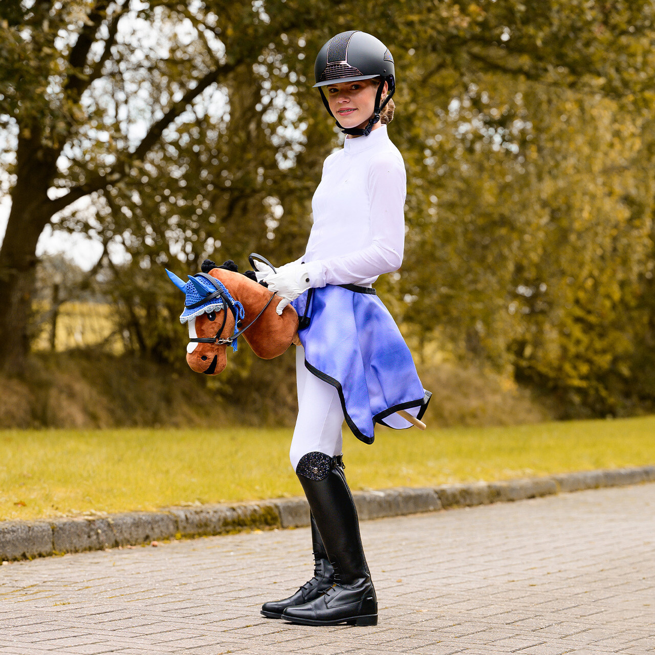 QHP Oornetje Hobby Horse - Lila