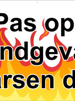 Pas op! Brandgevaar! 50 kaarsen dit jaar.