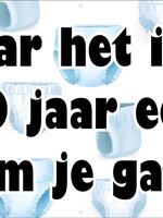 50 jaar het is wat.  Over 30 jaar een luier om je gat!