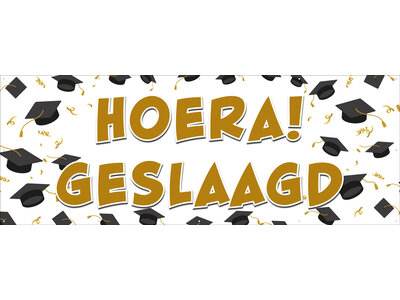 Hoera geslaagd - zwart geslaagd hoedje - Afstudeerpet - Academic cap - doctoraal