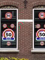 Sarah 50 Jaar Verkeersbord Raamsticker Feestpakket – 6-delig Versiering Set