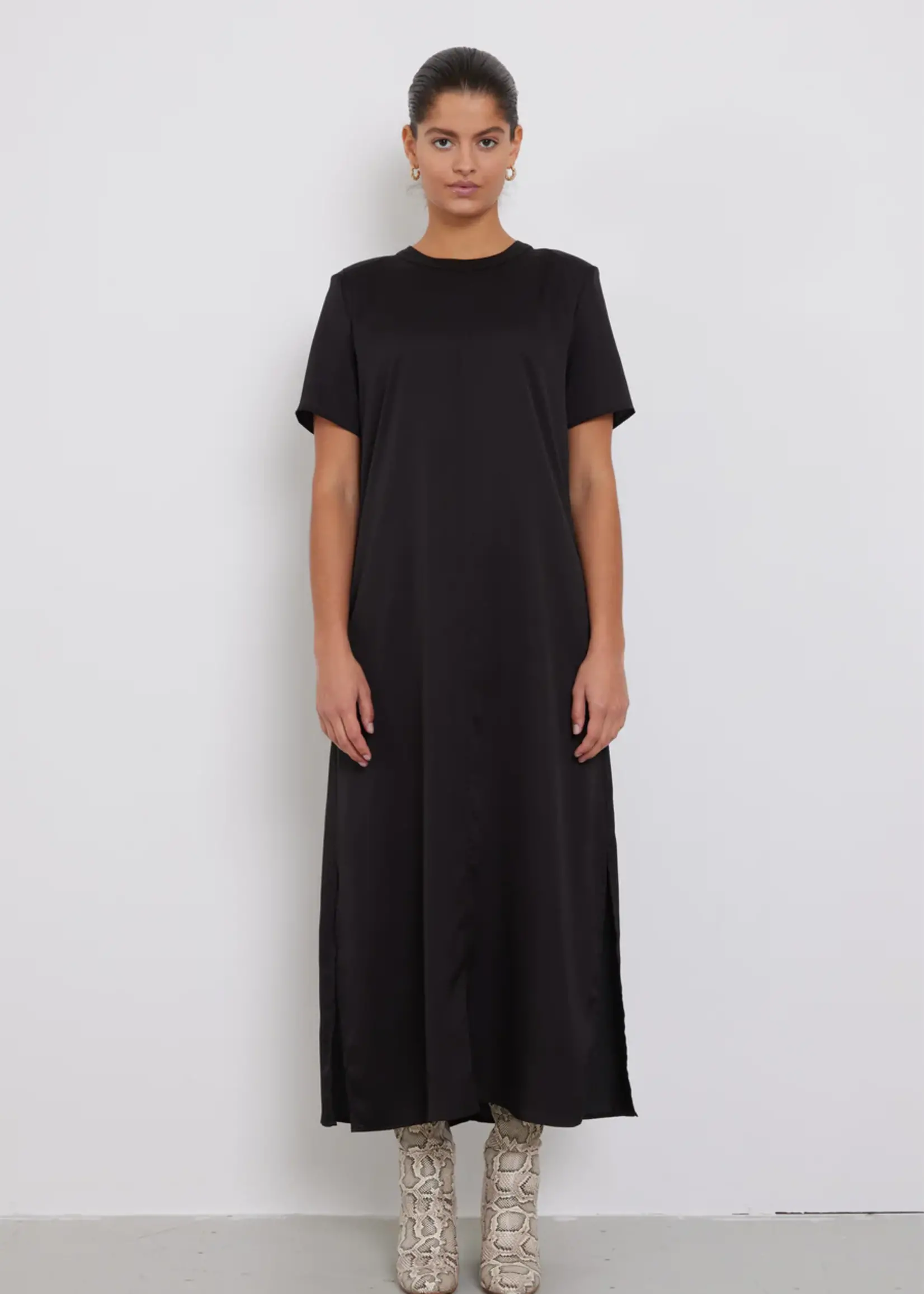 Acacia Eula Dress Black