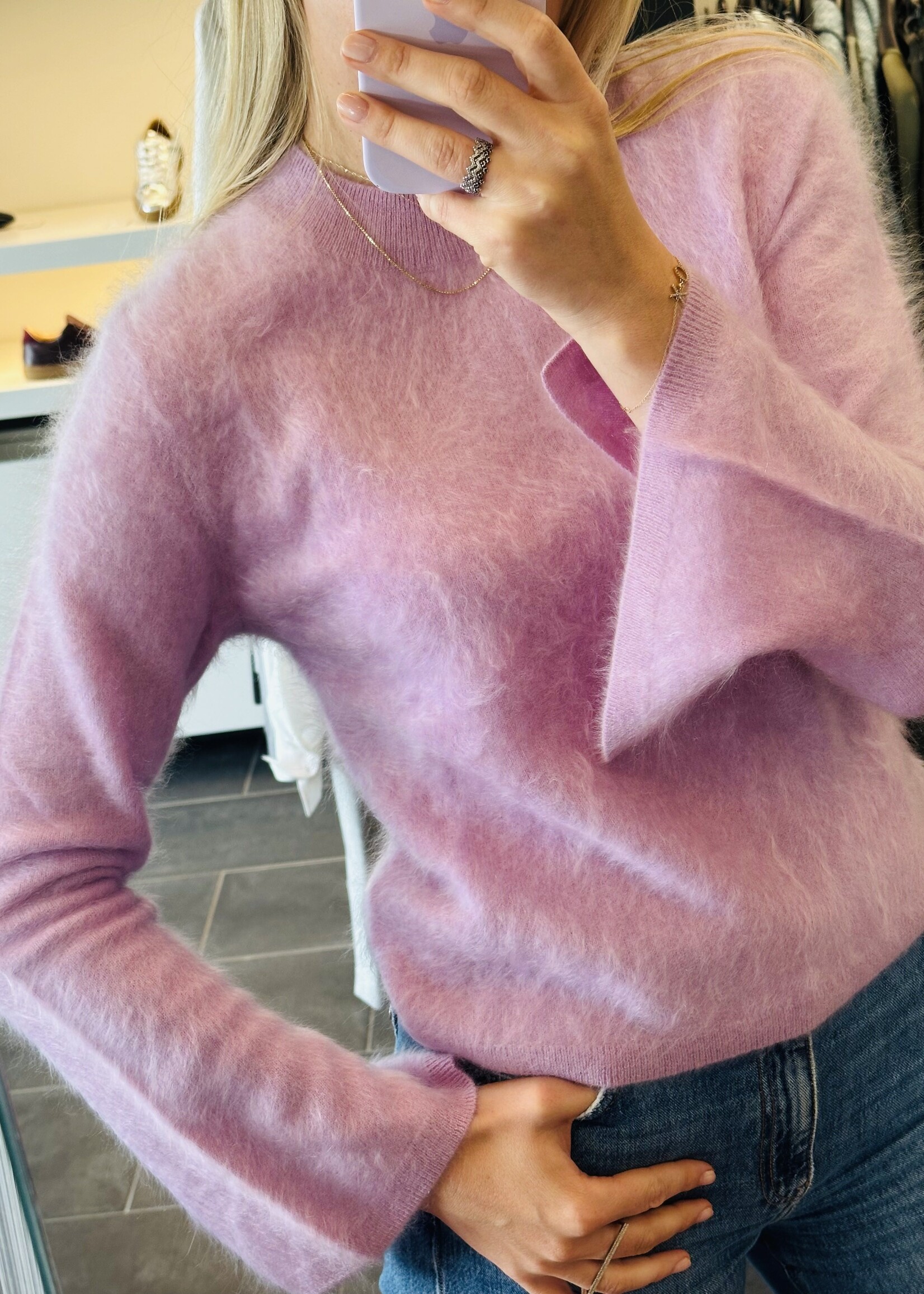 Lila pull met uitlopende mouwen in brushed cashmere