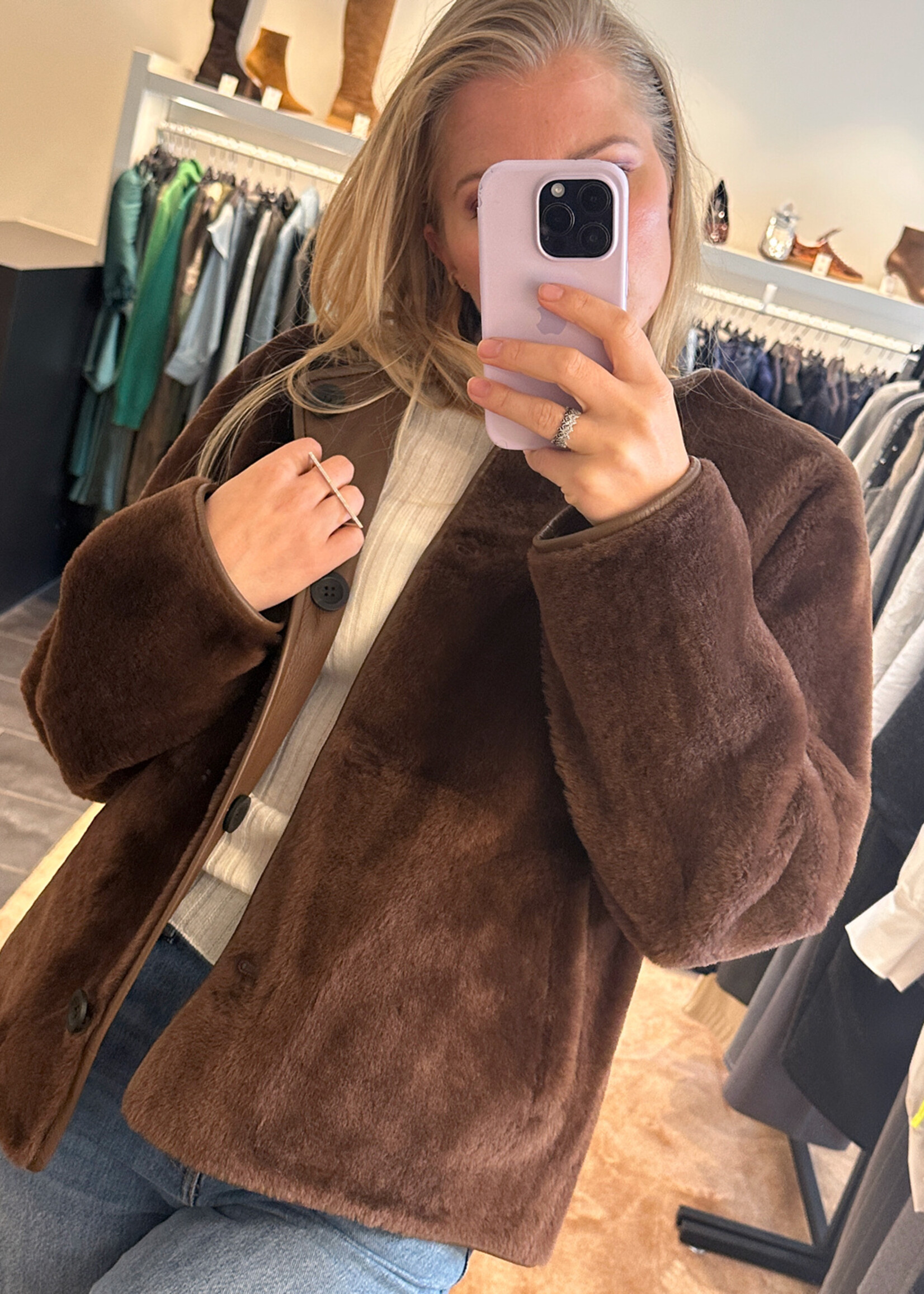 Lucine Merinillo Lacon Camel