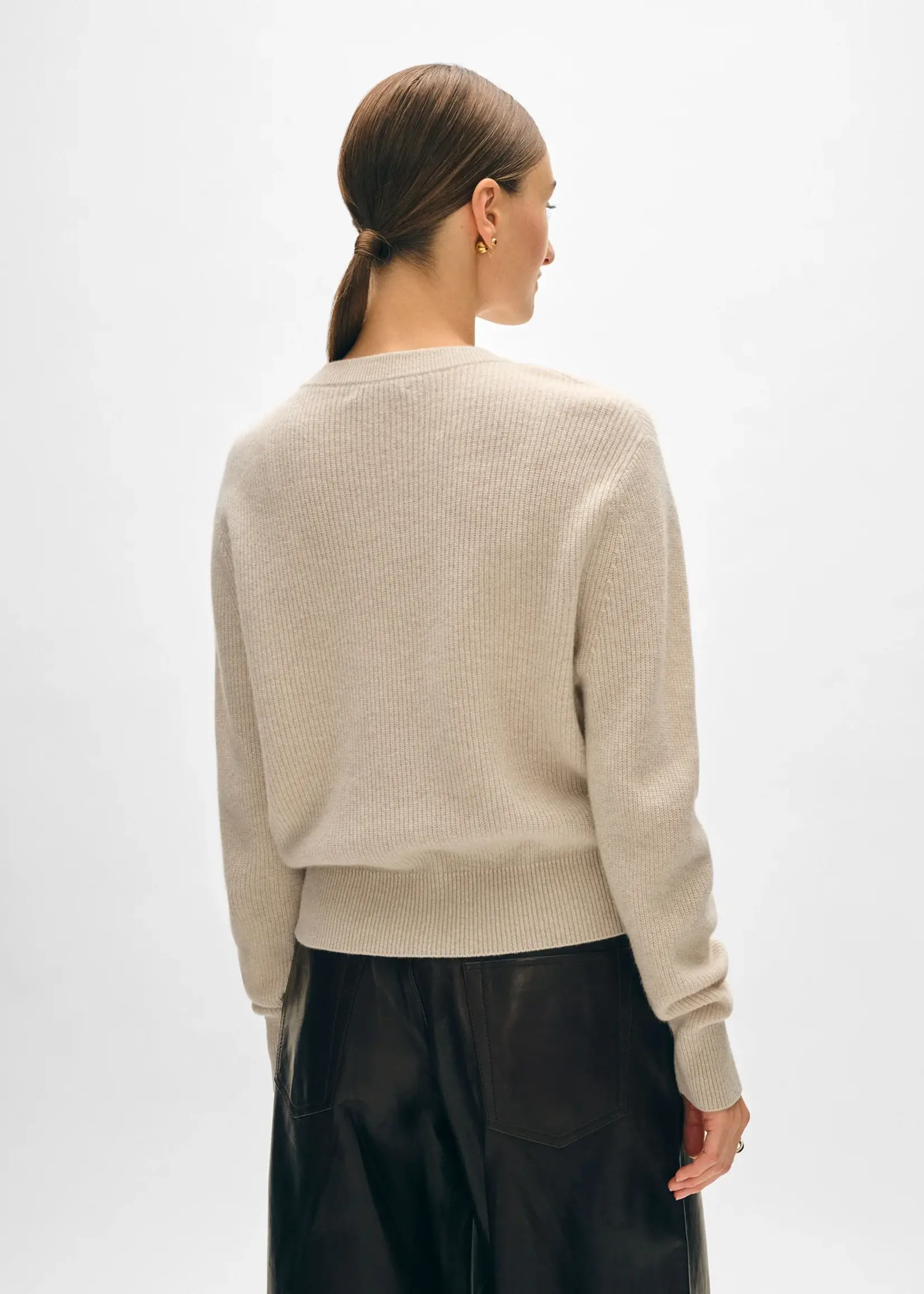 Cashmere Ribbed Gold Button Henley