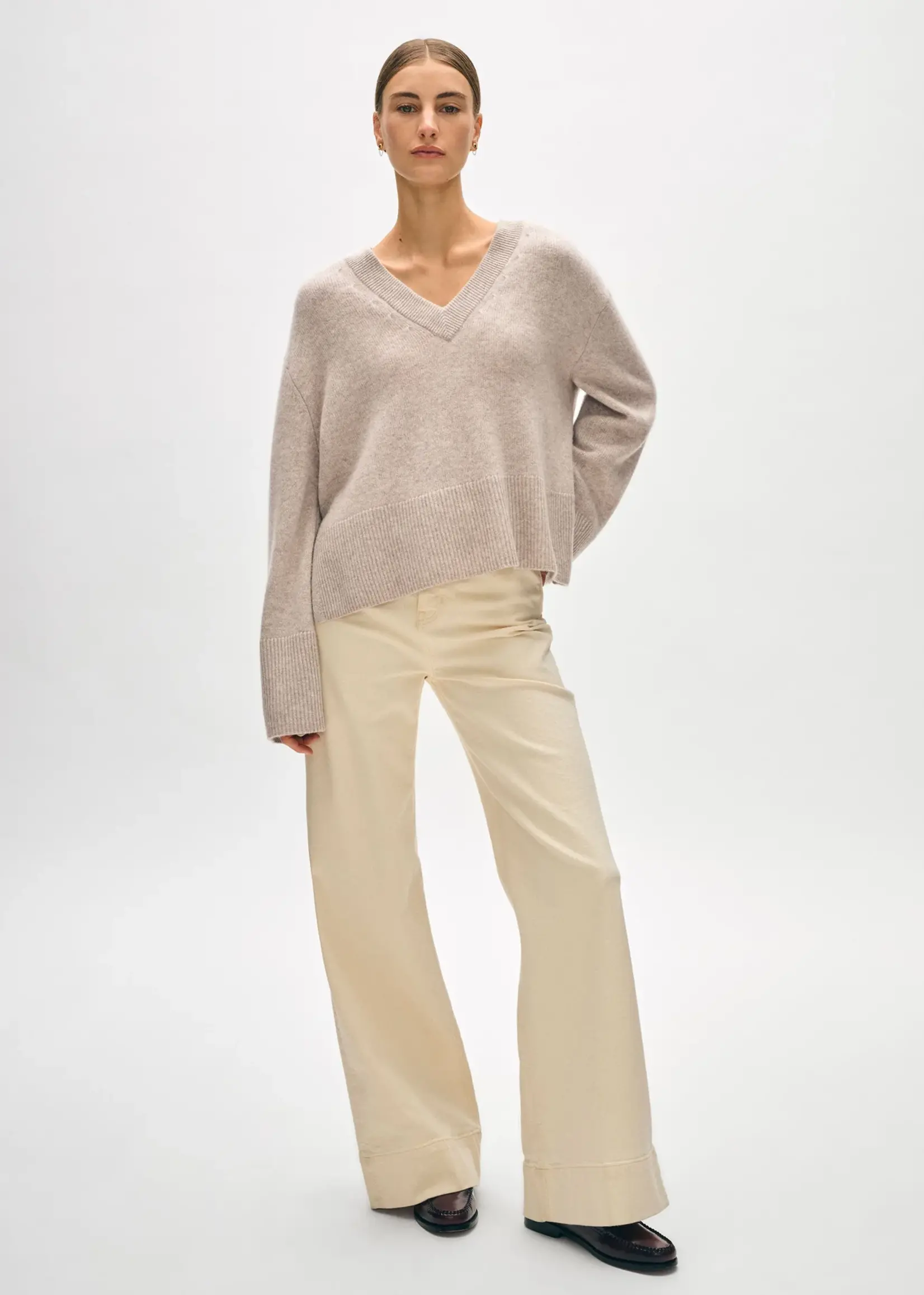 Cashmere Slide Slit V-Neck