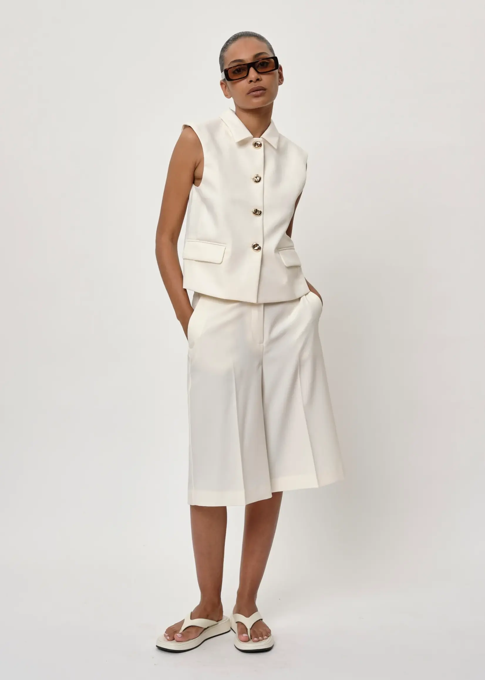 Brian Vest Gold Buttons