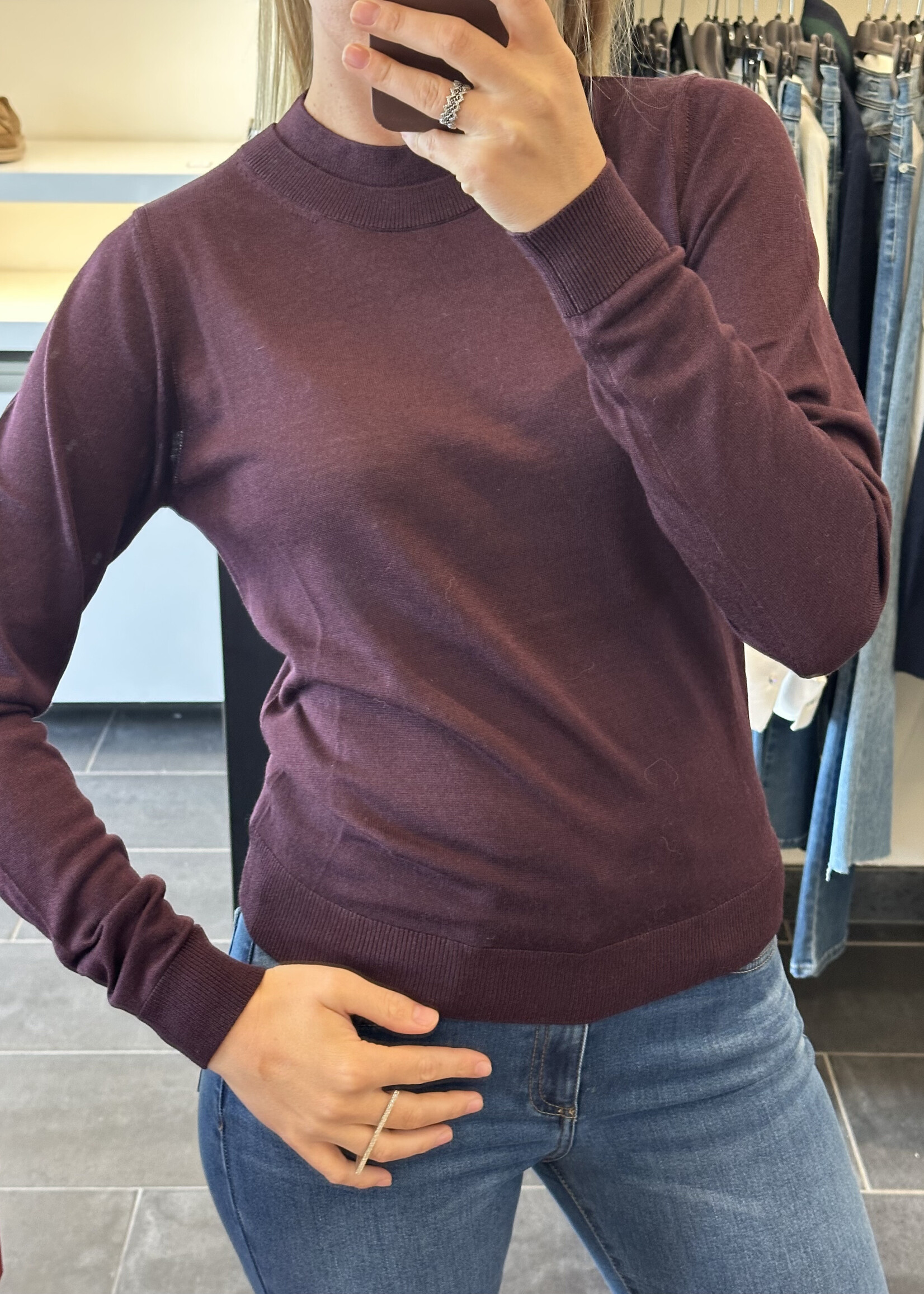 Pull Alana Woolsilk Barolo