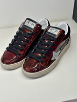 Bordeaux gevlamde lacq sneaker