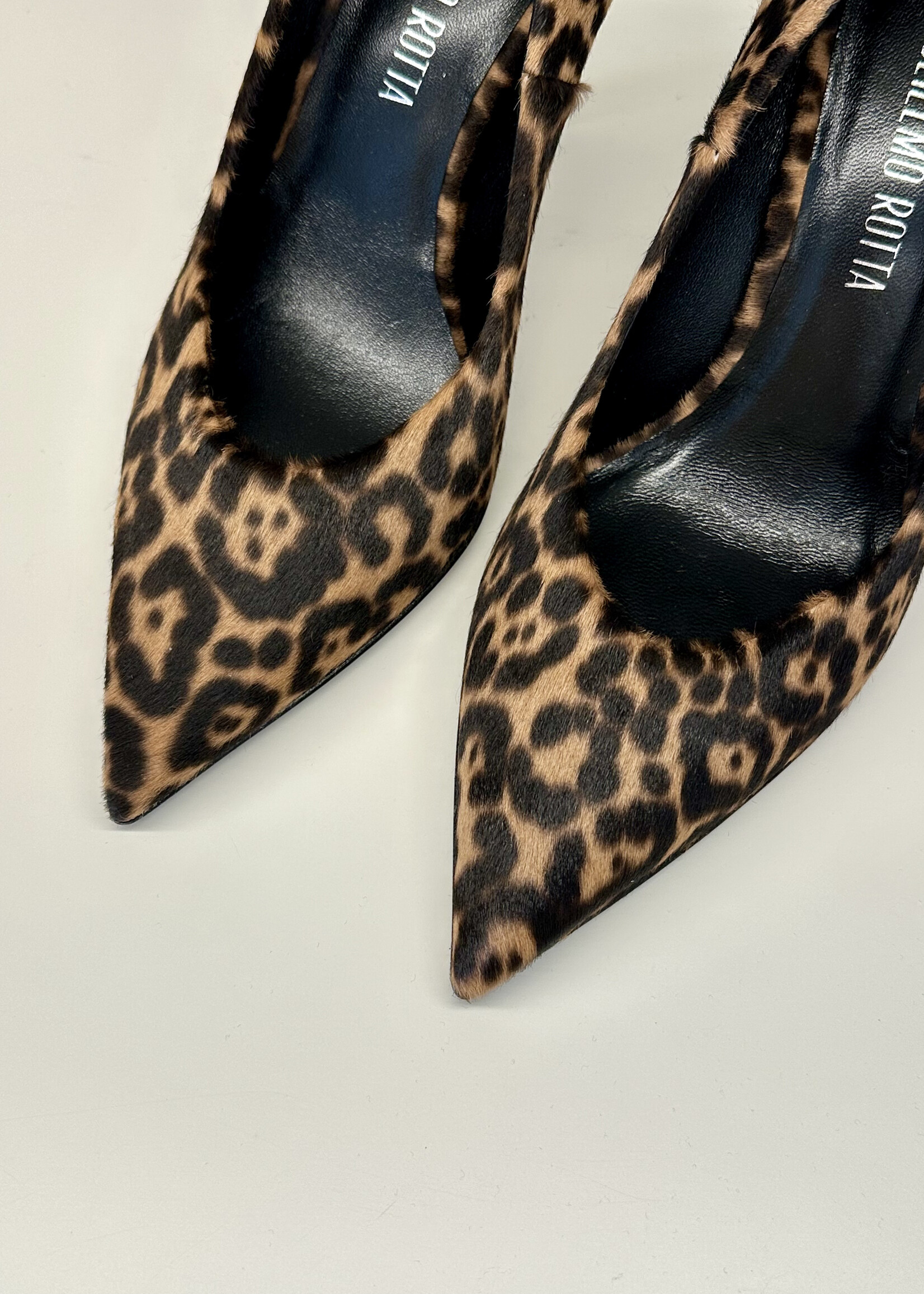Leopard stiletto