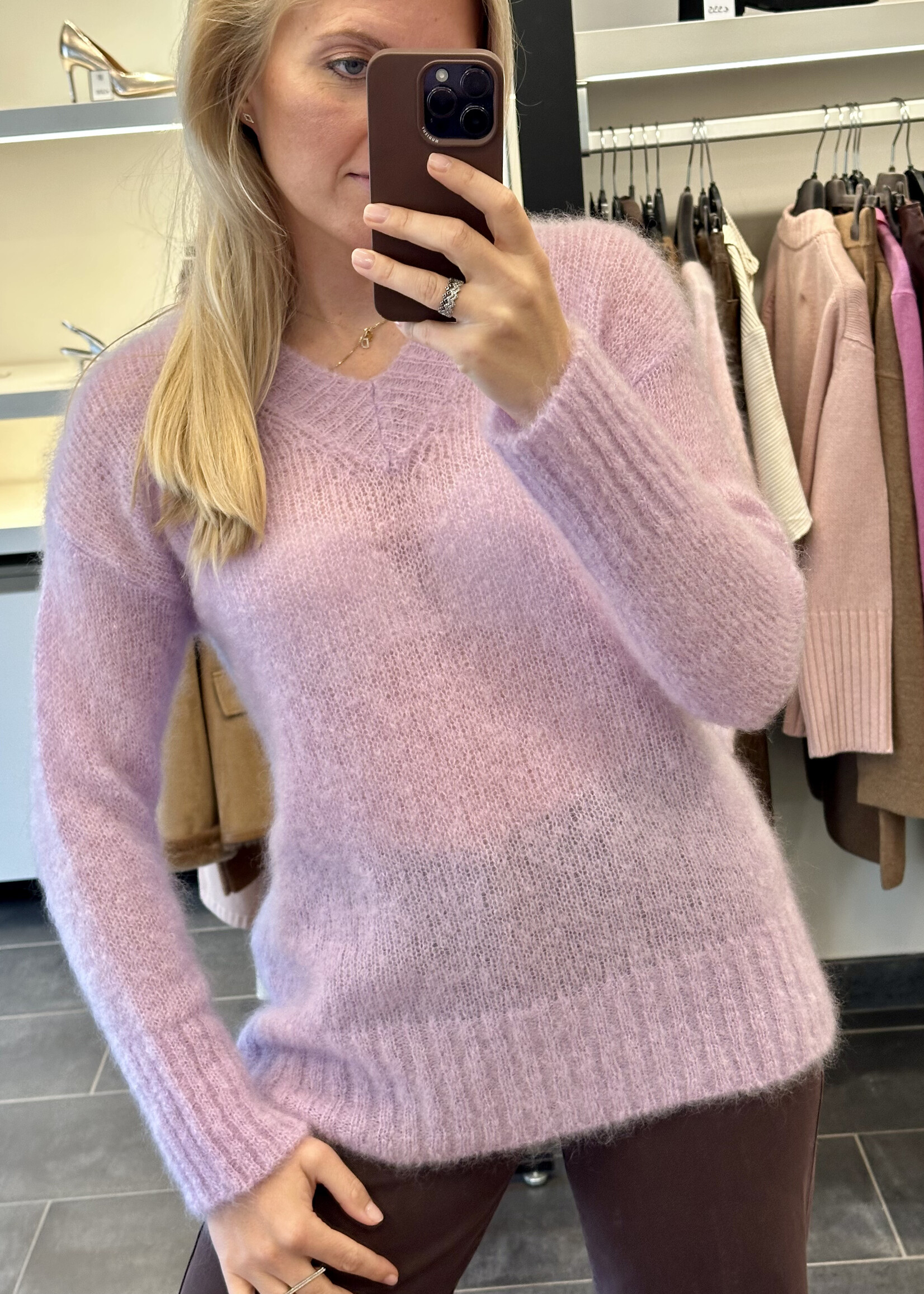 V-Neck Kid Mohair Lila