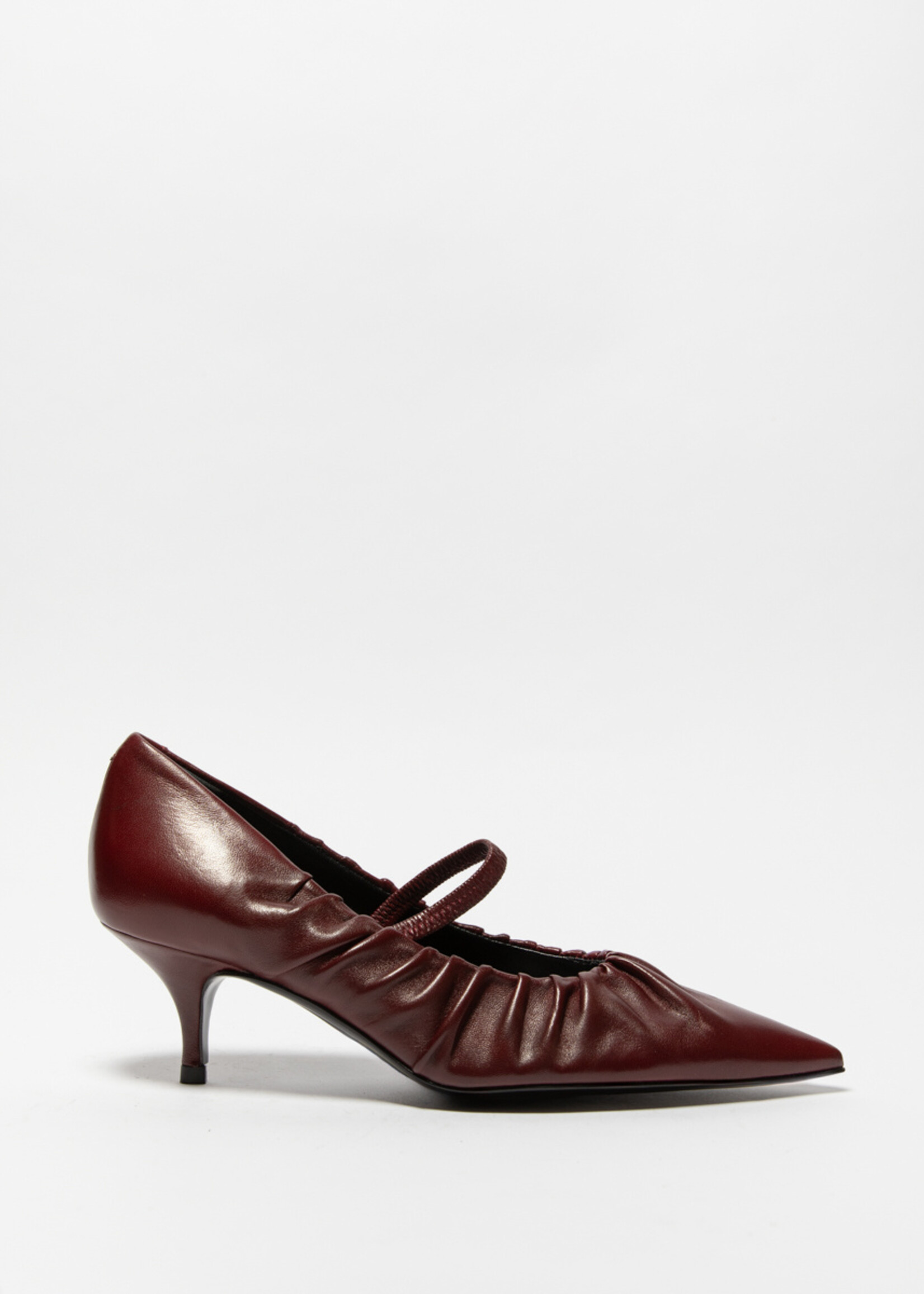Bordeaux pump met elastiek