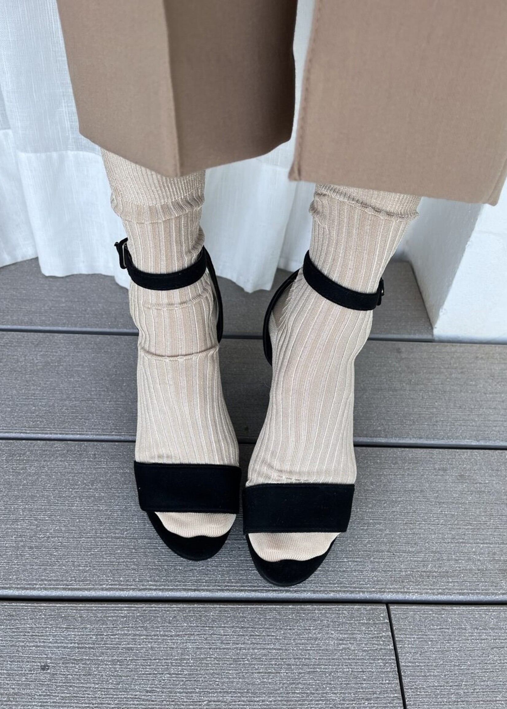 Mrs. Hosiery Mrs. Silky Soft Sand