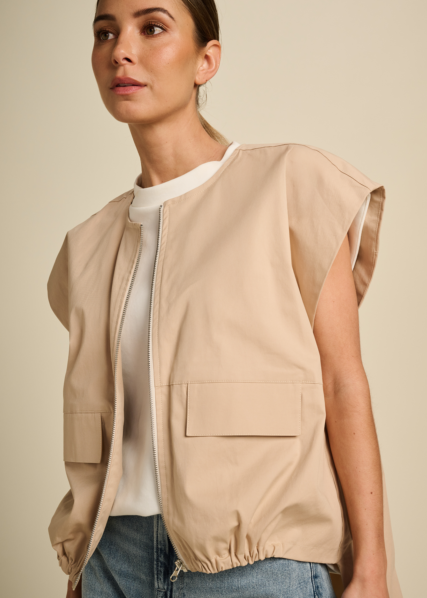 Eclipse Vest Beige