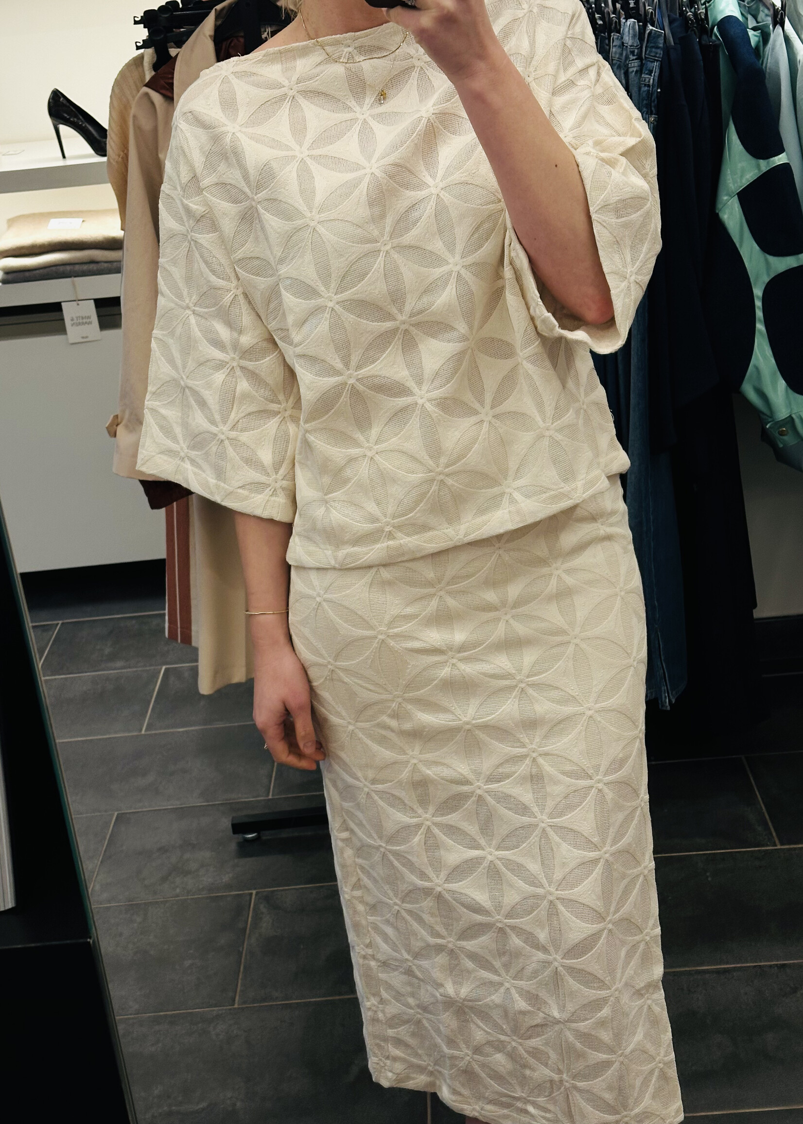 Minimal Skirt Echo Lace Ivory