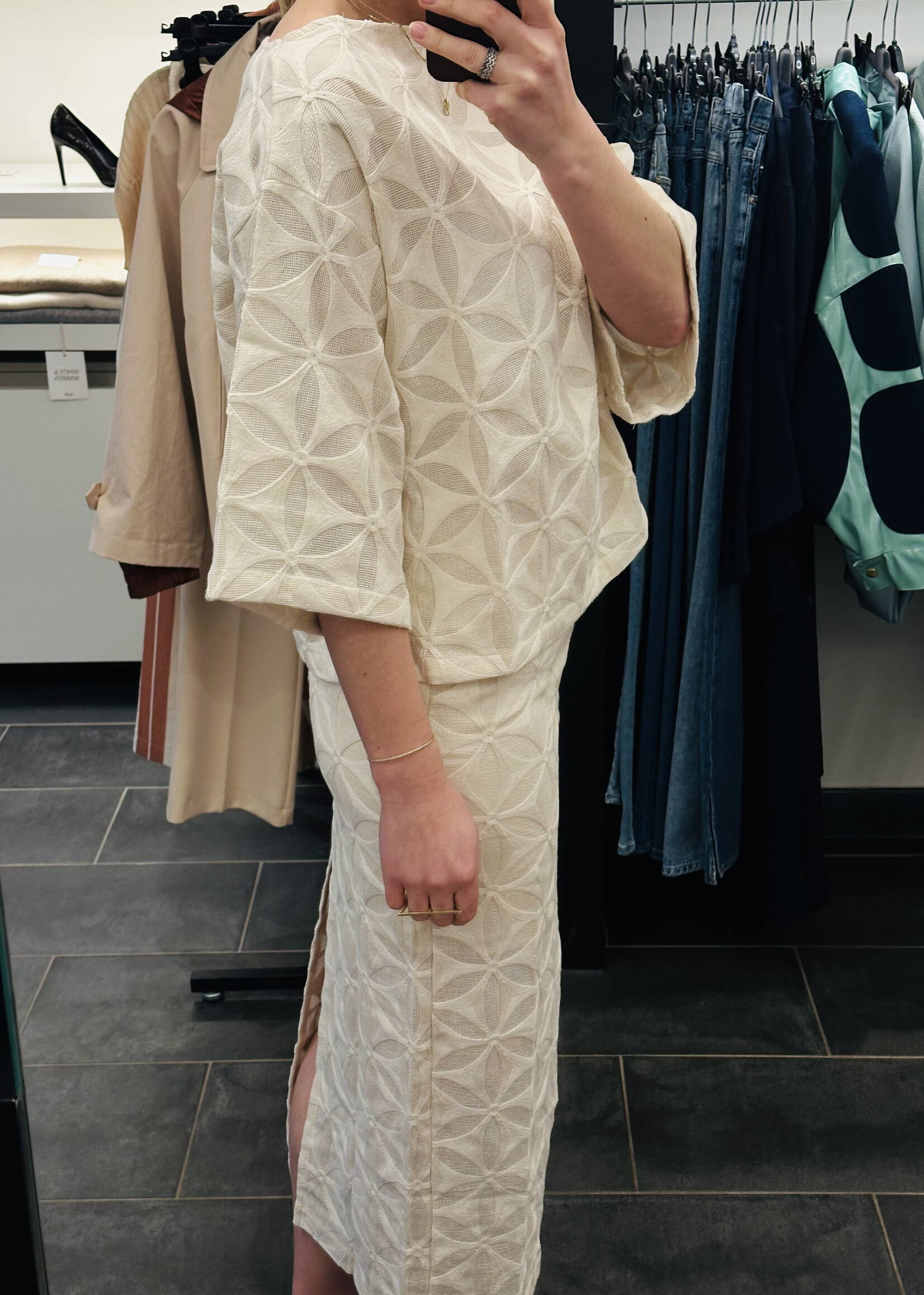 Minimal Skirt Echo Lace Ivory