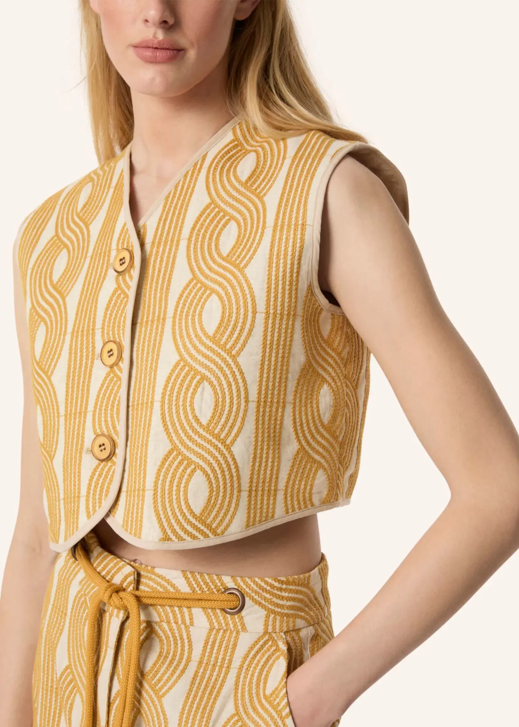 Bari Vest Amber Embroidery