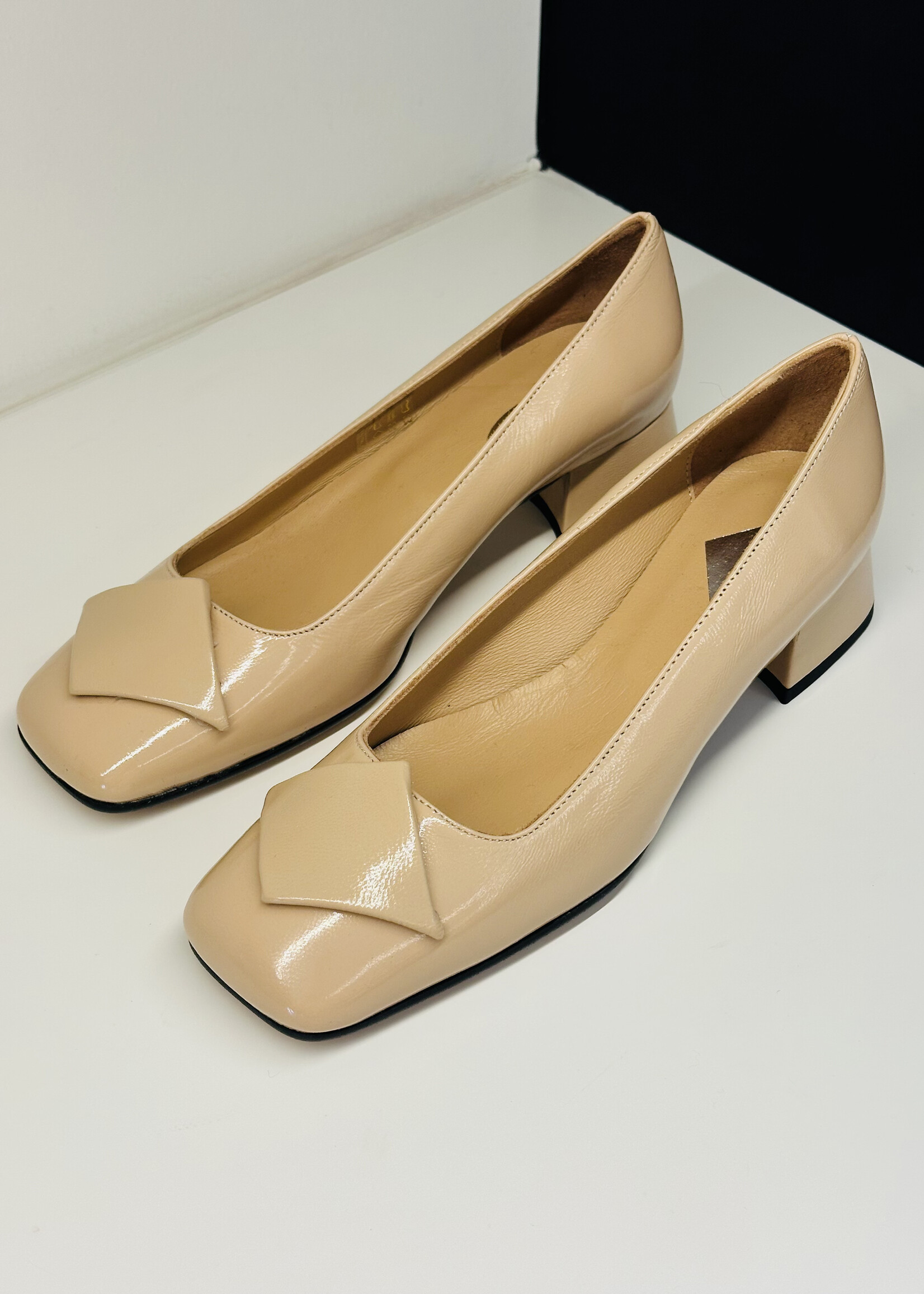 Chantal Patent Sunkissed Beige