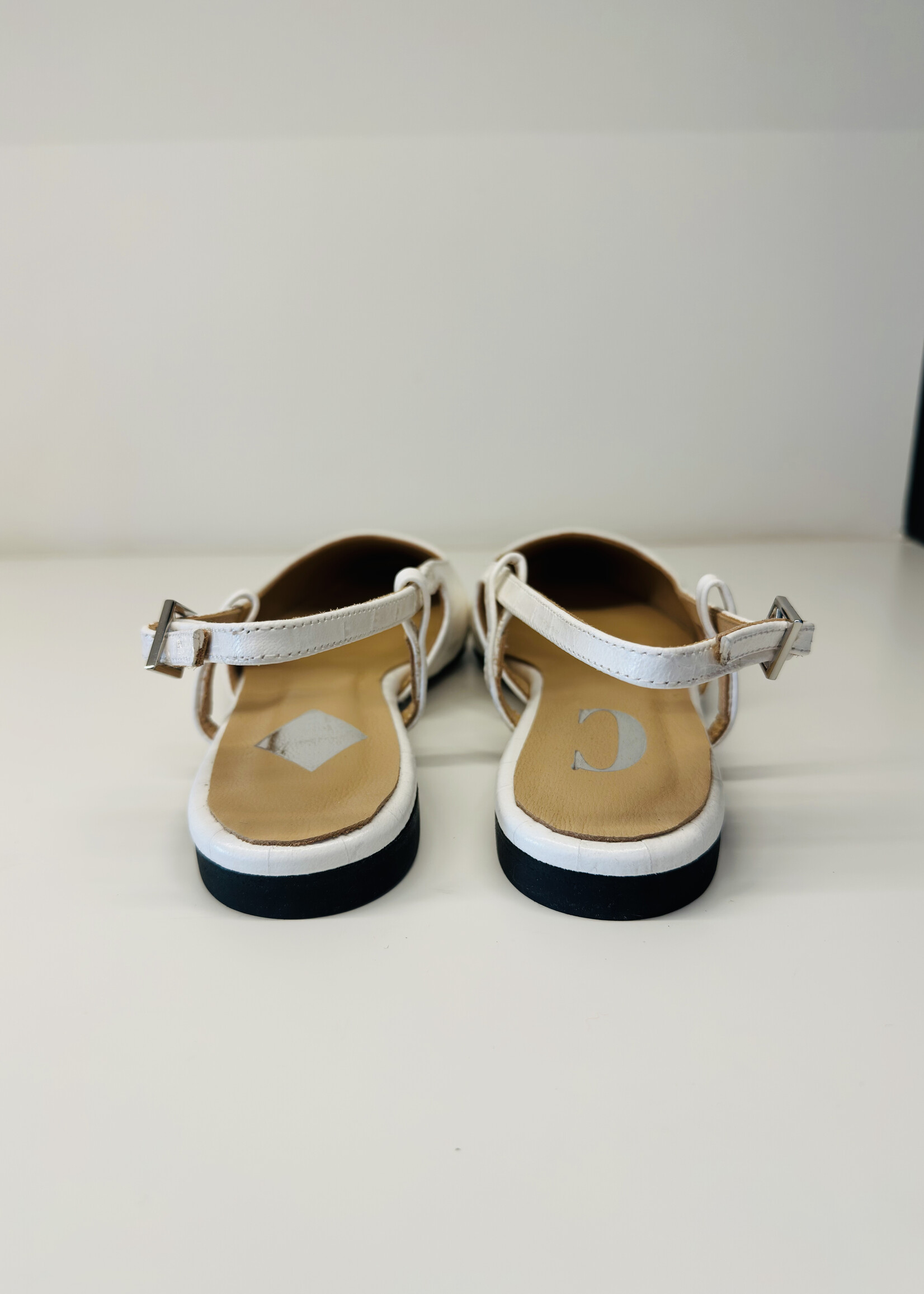 Lara Croco Cream Slingback