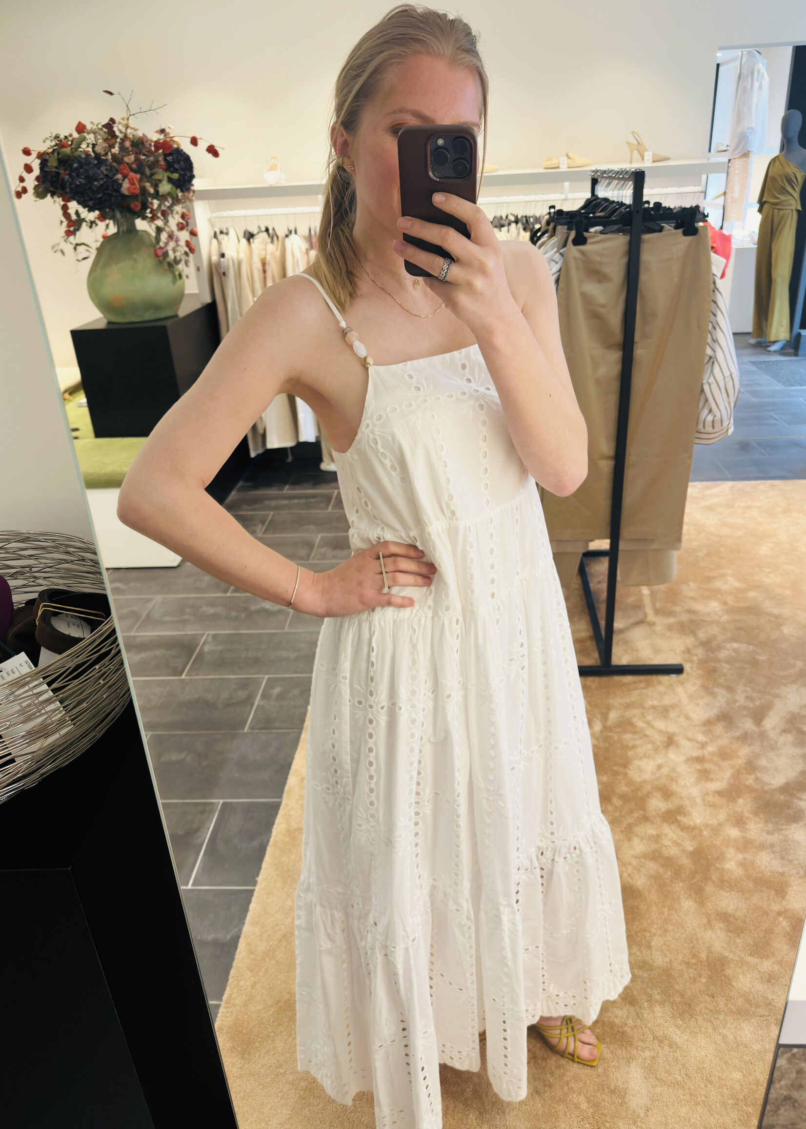 Witte broderie bain-soleil