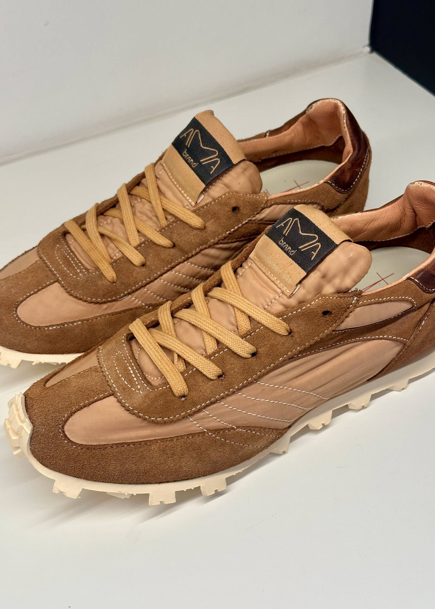 Cognac sneaker