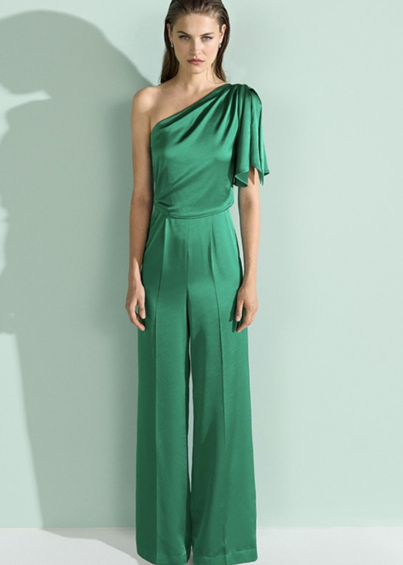 One-Shoulder Jumpsuit Exotic