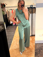 Top With Bow Detail Basil