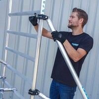 Euroscaffold Basis rolsteiger 135 x 190 x 9,2m werkhoogte met lichtgewicht platform