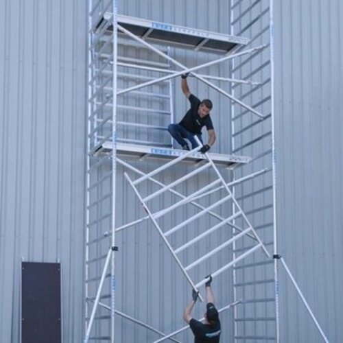 Euroscaffold Steigeraanhanger + Euro Rolsteiger Compleet 135 x 305 x 10,2 meter werkhoogte