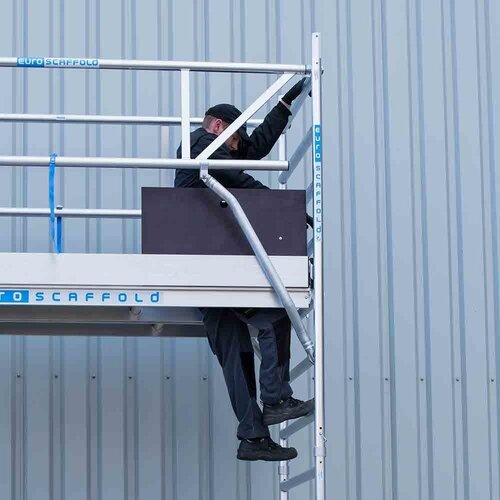Euroscaffold Rolsteiger Professional 135 x 190 x 7,2m werkhoogte incl. dubbele voorloopleuning