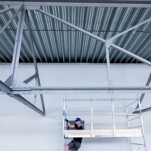 Alumexx Rolsteiger Alumexx Light 135x250 12,2m werkhoogte geschoord Carbon vloer