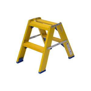 2 x 2 tr. incl. platform glasvezelversterkte Industrietrap Type DT NEN2484