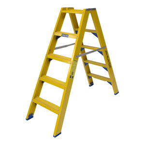 2 x 5 tr. incl. platform glasvezelversterkte Industrietrap Type DT + baktrede NEN2484
