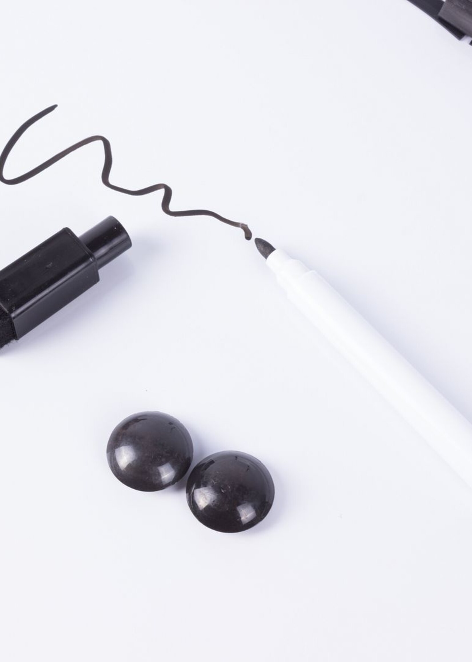 Benson Home Whiteboard 28x22cm Zwart + Marker + Magneten - Notitiebord - Memobord