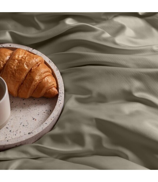 Dommelin Hoeslaken Satijn Taupe