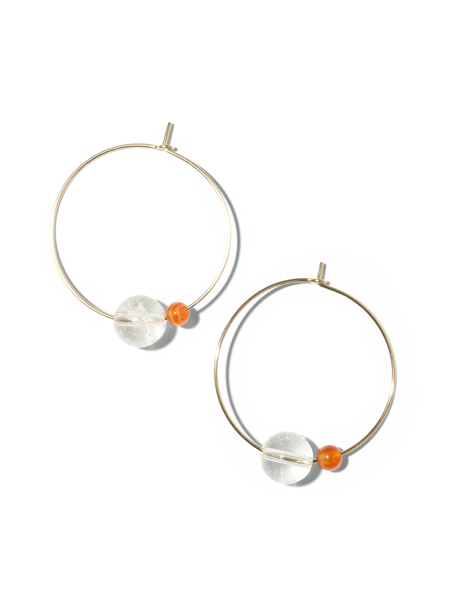 NOUVEL ÉTÉ LALA, Kreolen gross, 14-karat gold filled, Bergkristall und Karneol