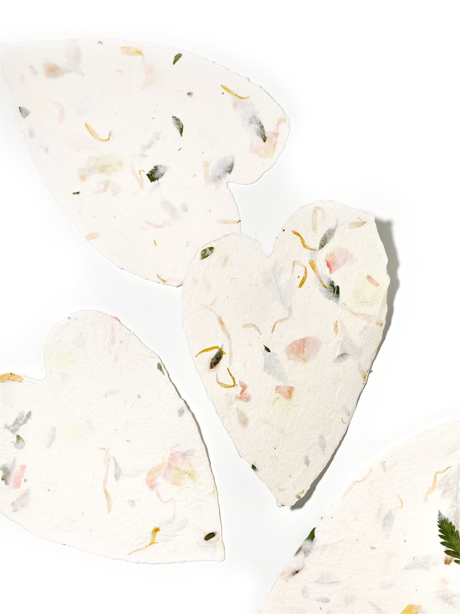 Handgeschöpftes grosses Papierherz mit Blüten