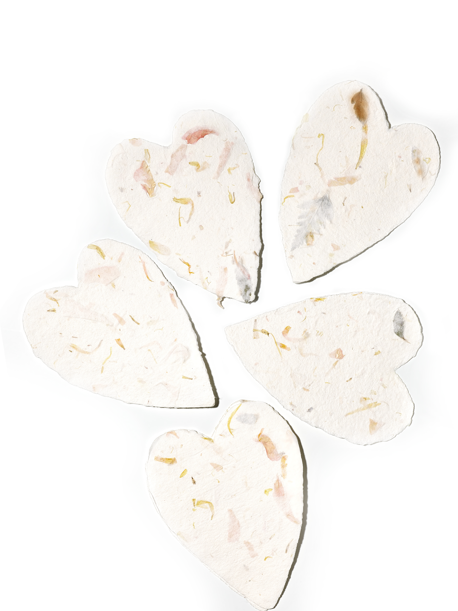 Handgeschöpftes kleines Papierherz mit Blüten