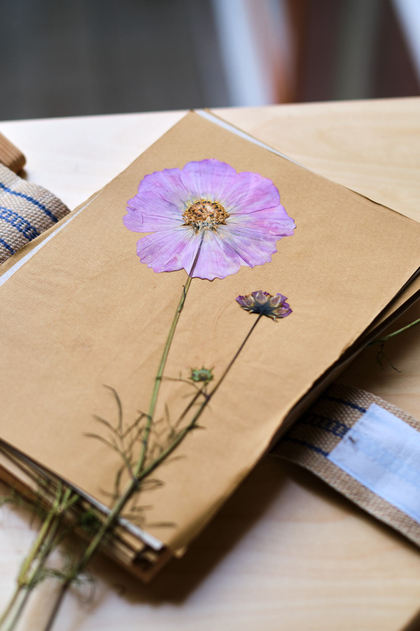 Blumenpresse aus Buchenholz