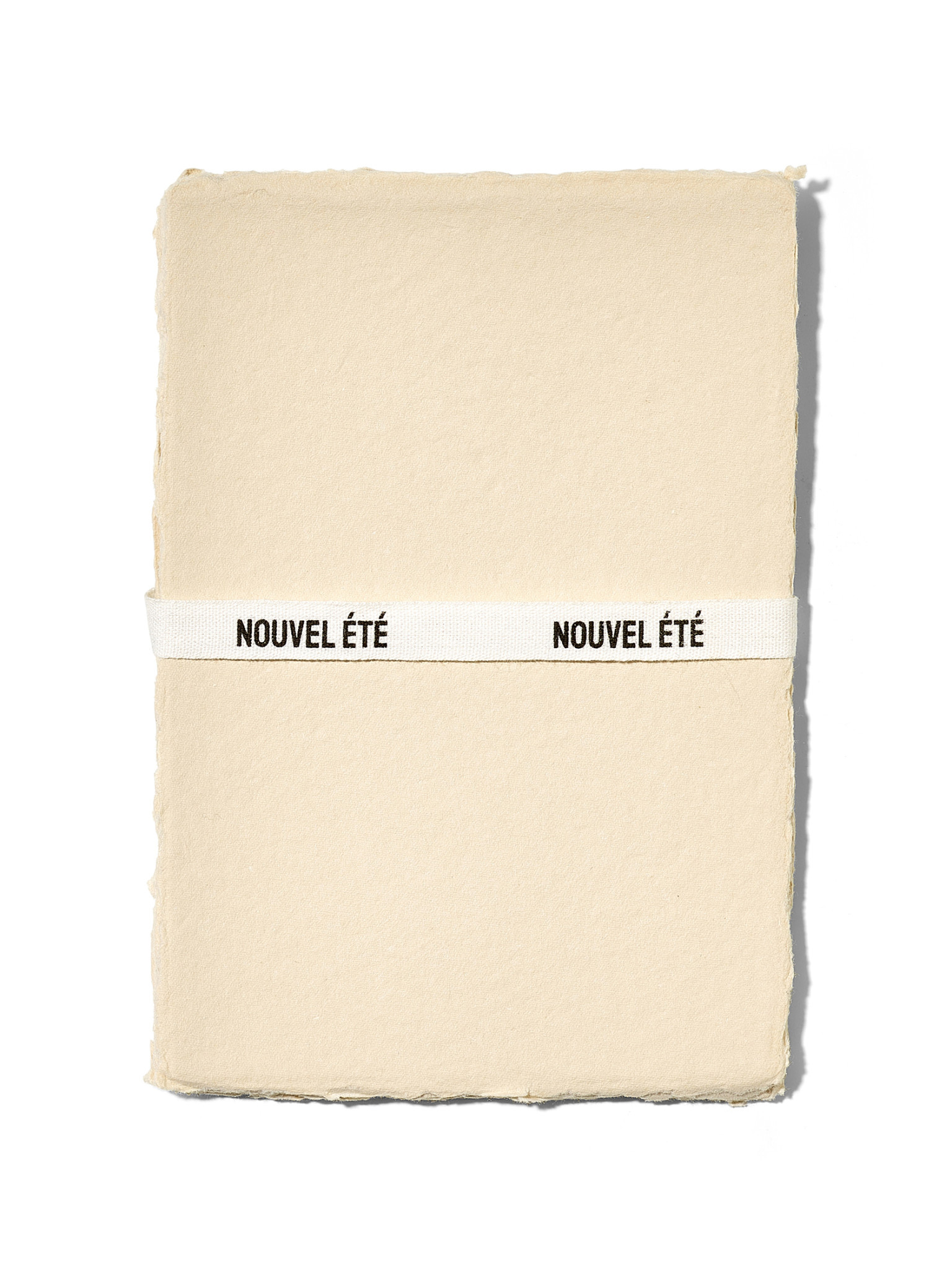 NOUVEL ÉTÉ 5 handgeschöpfte Baumwollpapiere inkl. Couverts, zwei Formate, EIERSCHALE