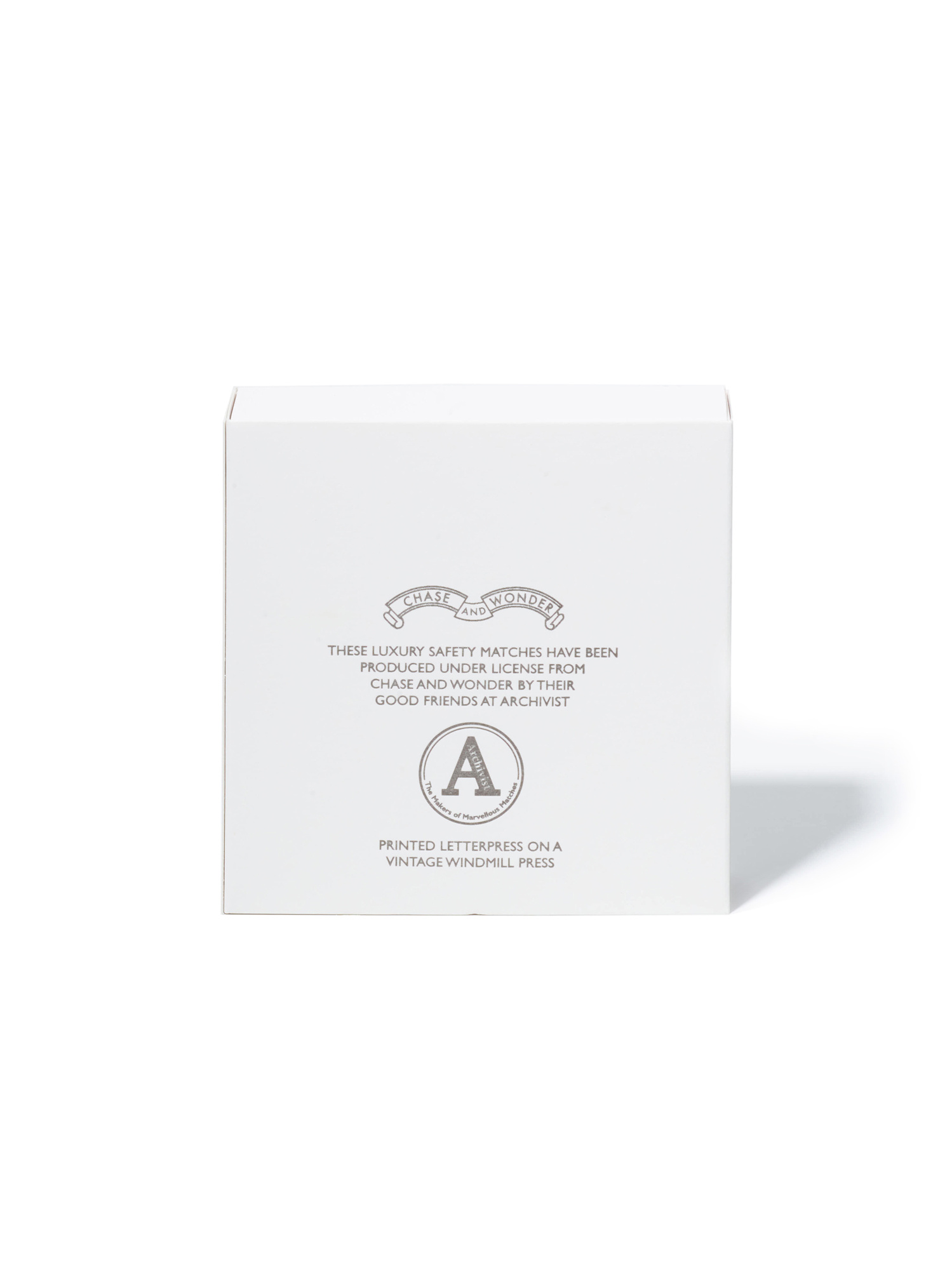 ARCHIVIST GALLERY Into The Wood Luxury Matches – Streichholzschachtel