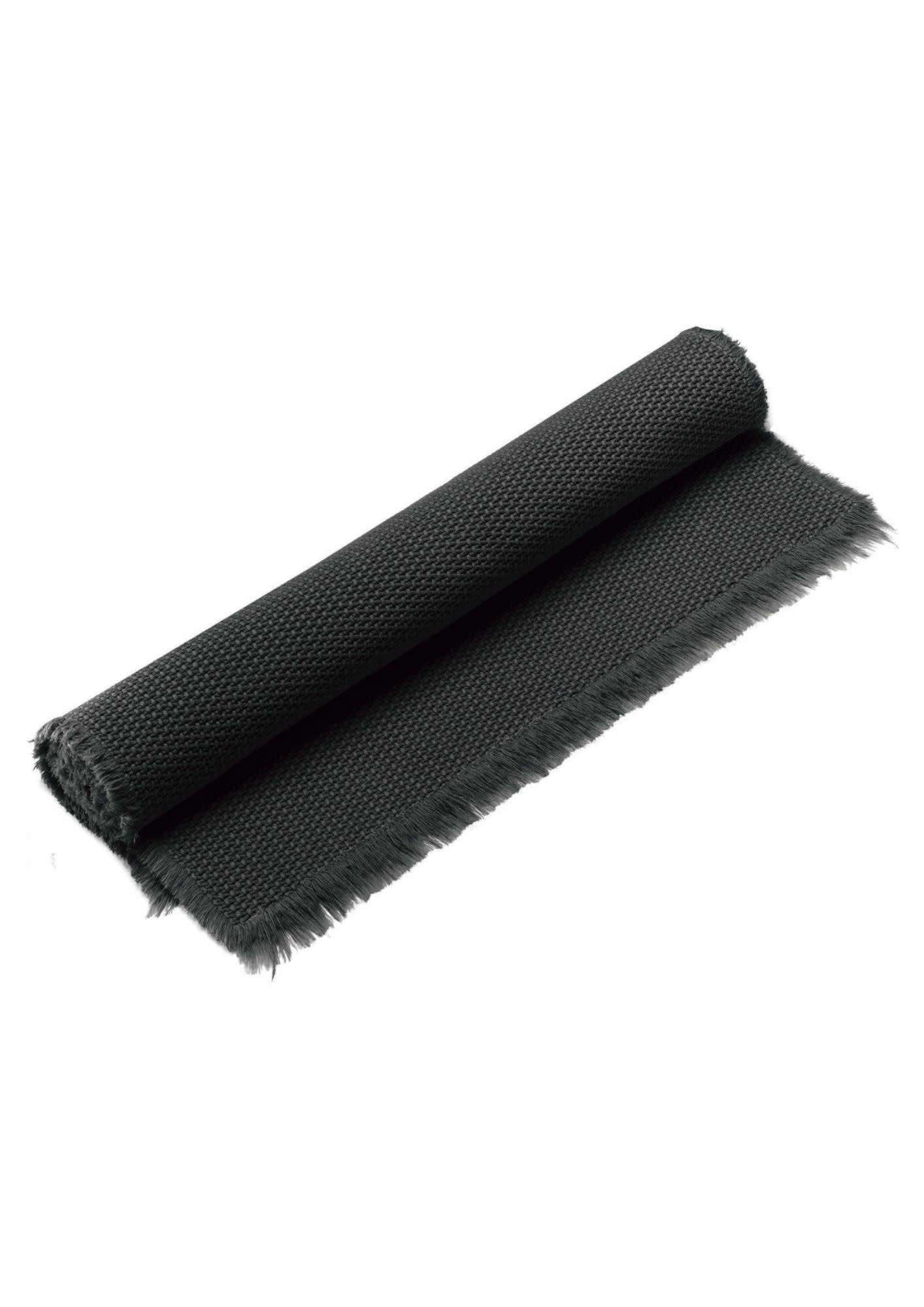 grosser Badezimmerteppich / Teppich mit Fransen 54 x 110 cm