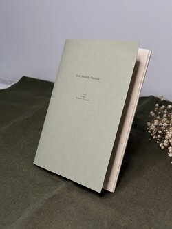 FIN STUDIO Wochenplaner mit Raster - hellgrün