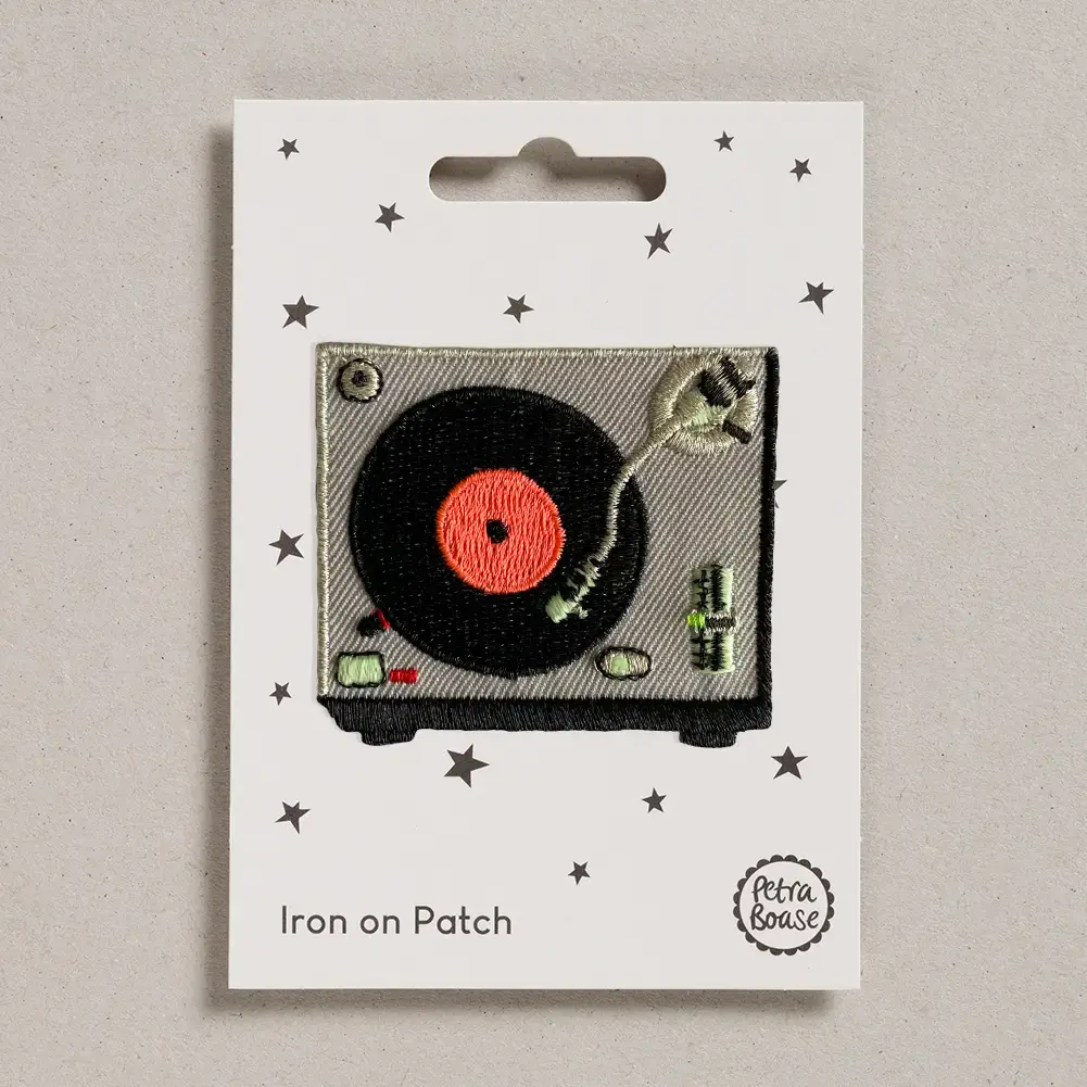 PETRA BOASE Aufnäher / Iron on patch – Vinyl Love