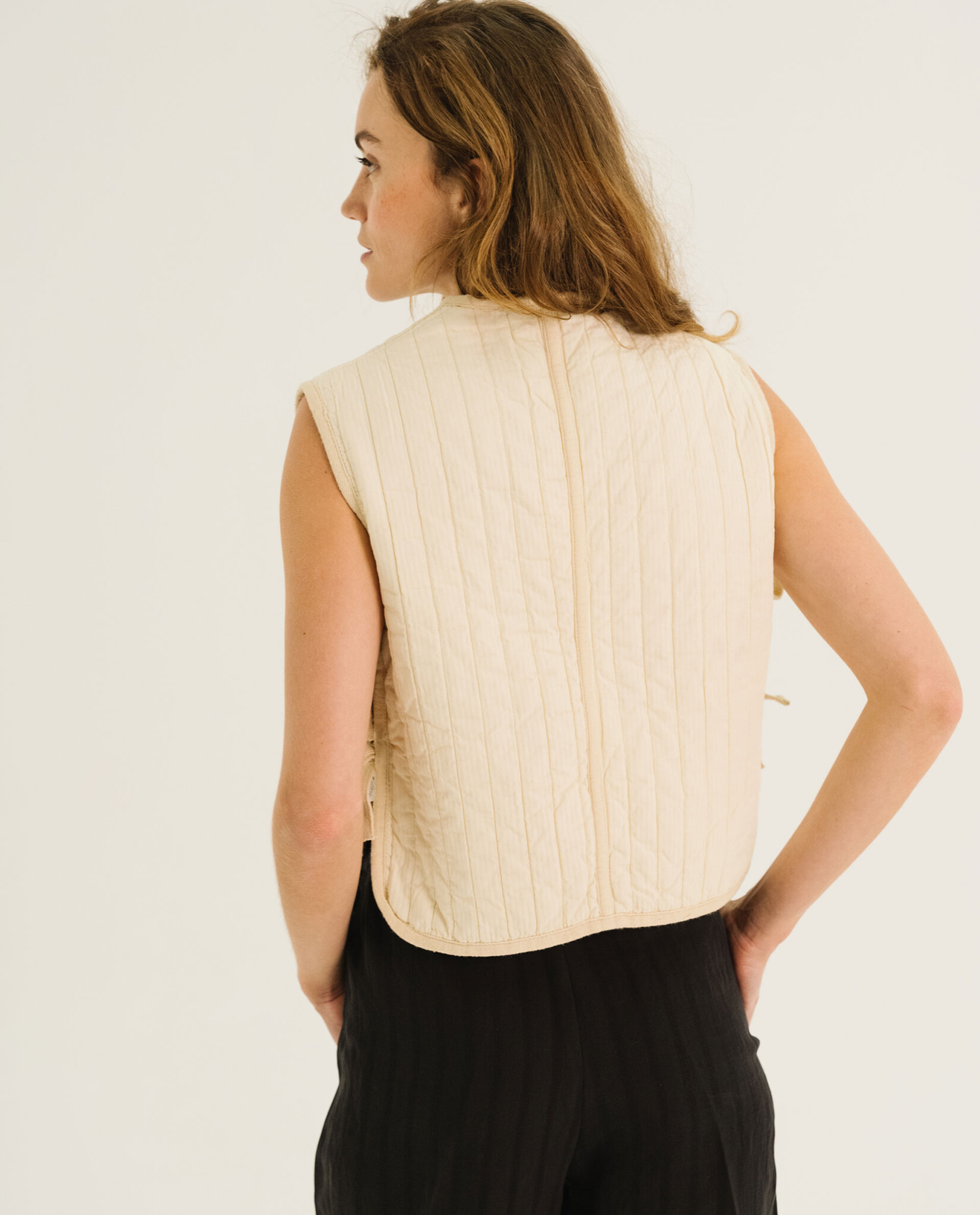 TINSELS Gilet EAST. MERINGUE