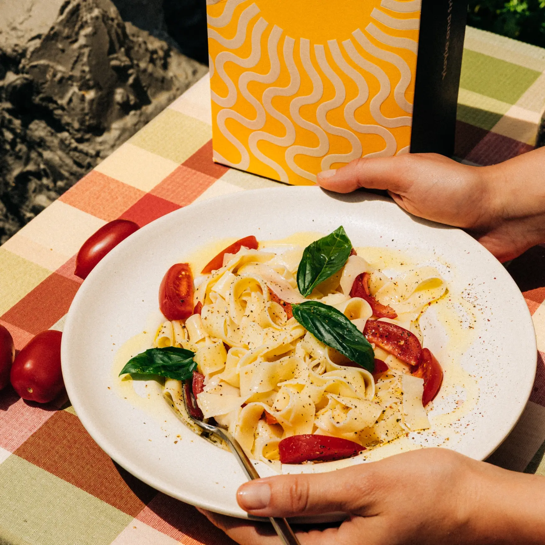 YIAYIA AND FRIENDS Traditionelle Pasta – Hylopites (Tagliatelle) aus Kreta