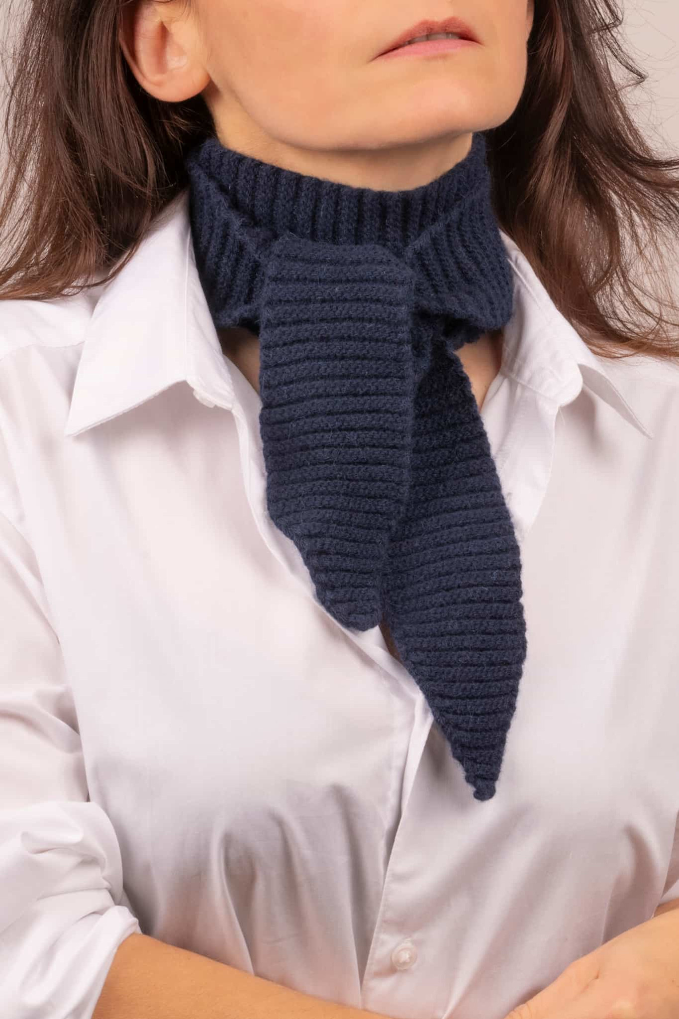 Schal aus 75 % Wolle und 25 % Alpaka – diverse Farben