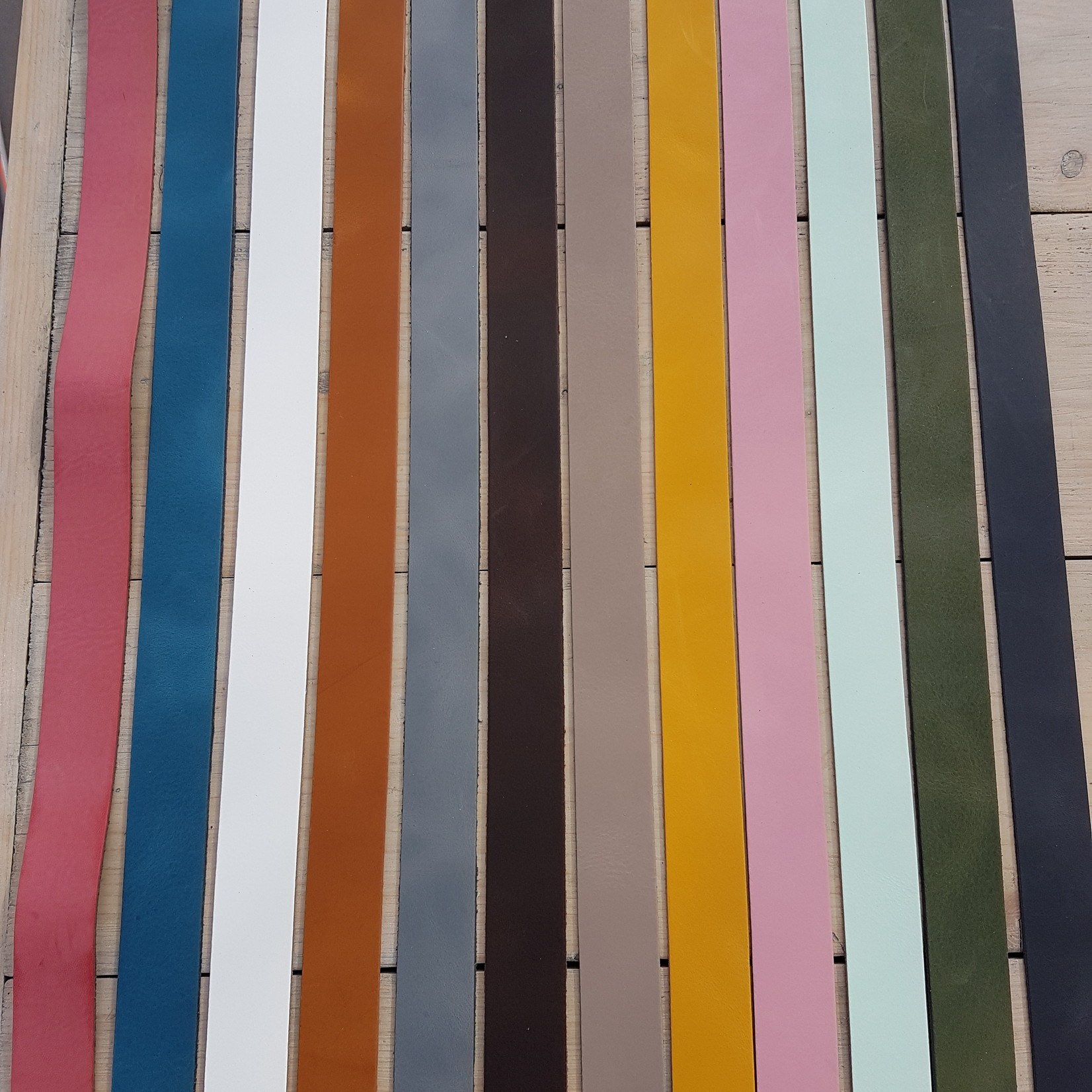 Bij Lien sample leren handgreep/plankdrager