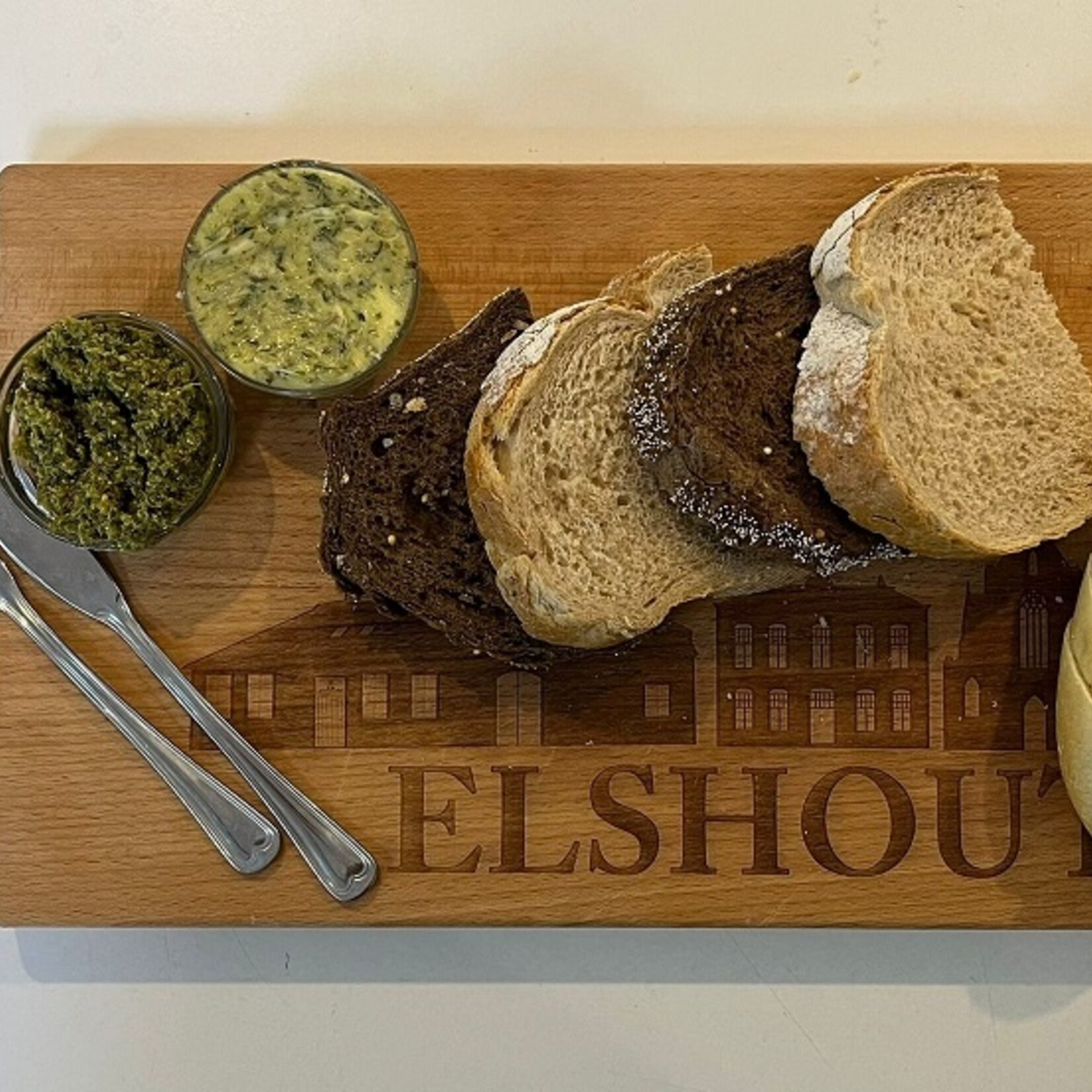 Bij Lien borrelplank beukenhout skyline Elshout